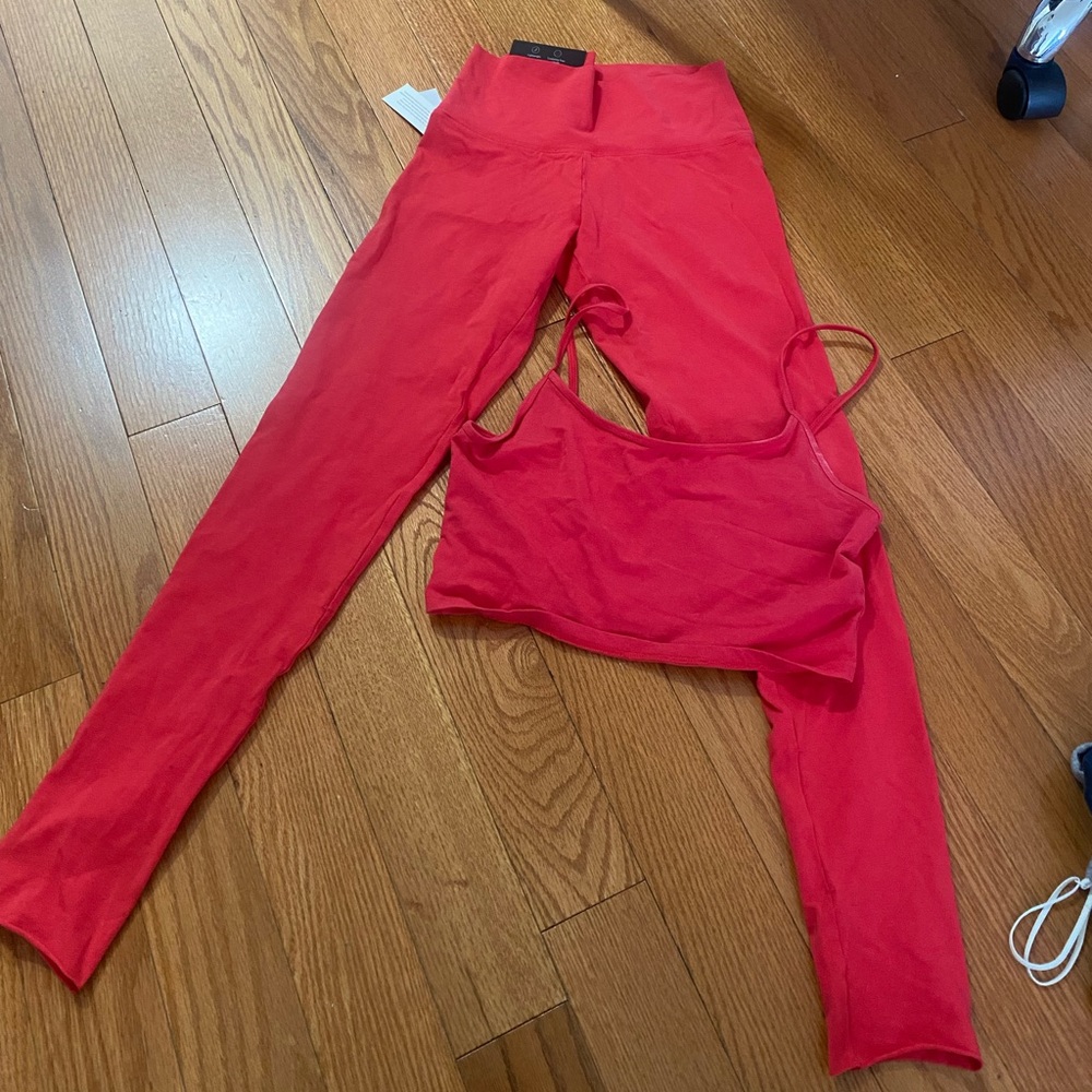 Aritzia TNA chill set